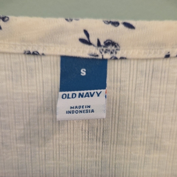 Old Navy White and Blue Button Front Rib-Knit Fitted Long Sleeve To Size Small - Picture 4 of 8